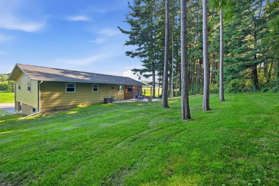 527 Peerless Road, Belleville, WI 53508 - #3