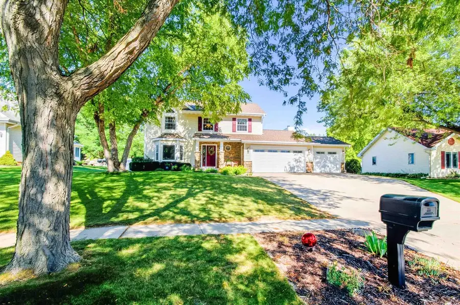 412 Bonnie Road, Cottage Grove, WI 53527 - #2