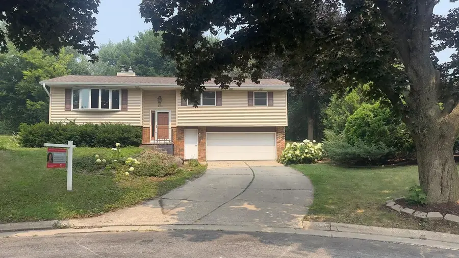 2413 Stuart Court, Madison, WI 53704 - #3