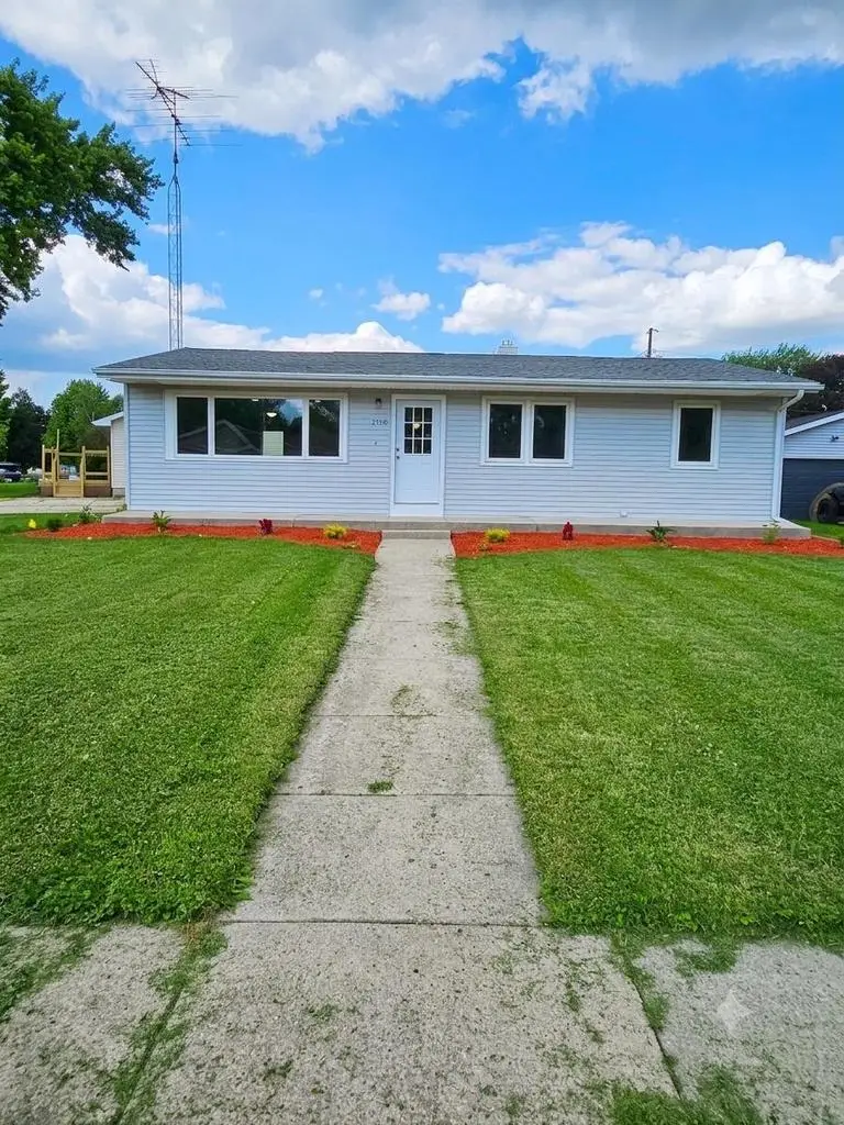 2110 W Memorial Drive, Janesville, WI 53548 - #1