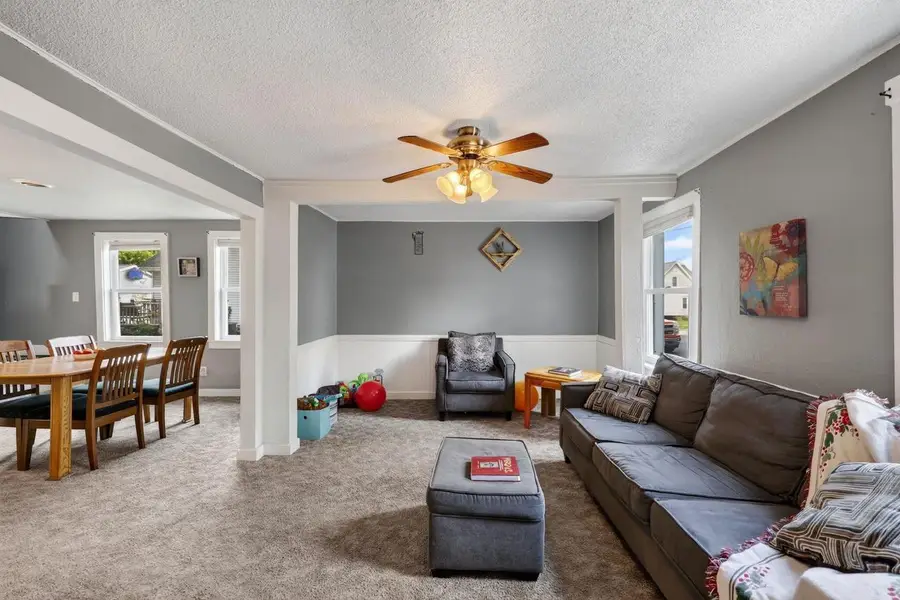 408 N Warren Street, Watertown, WI 53098 - #2