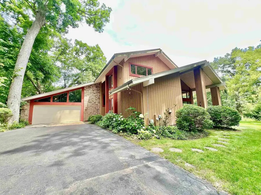 2103 W Collingswood Drive, Beloit, WI 53511 - #2