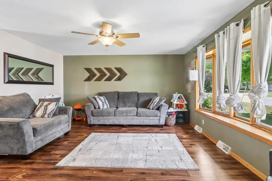 60 6th Street, Prairie Du Sac, WI 53578 - #2