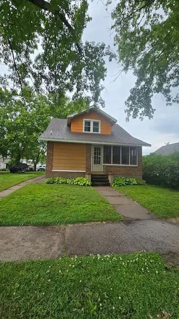 513 N Michigan Street, Prairie Du Chien, WI 53821 - #2