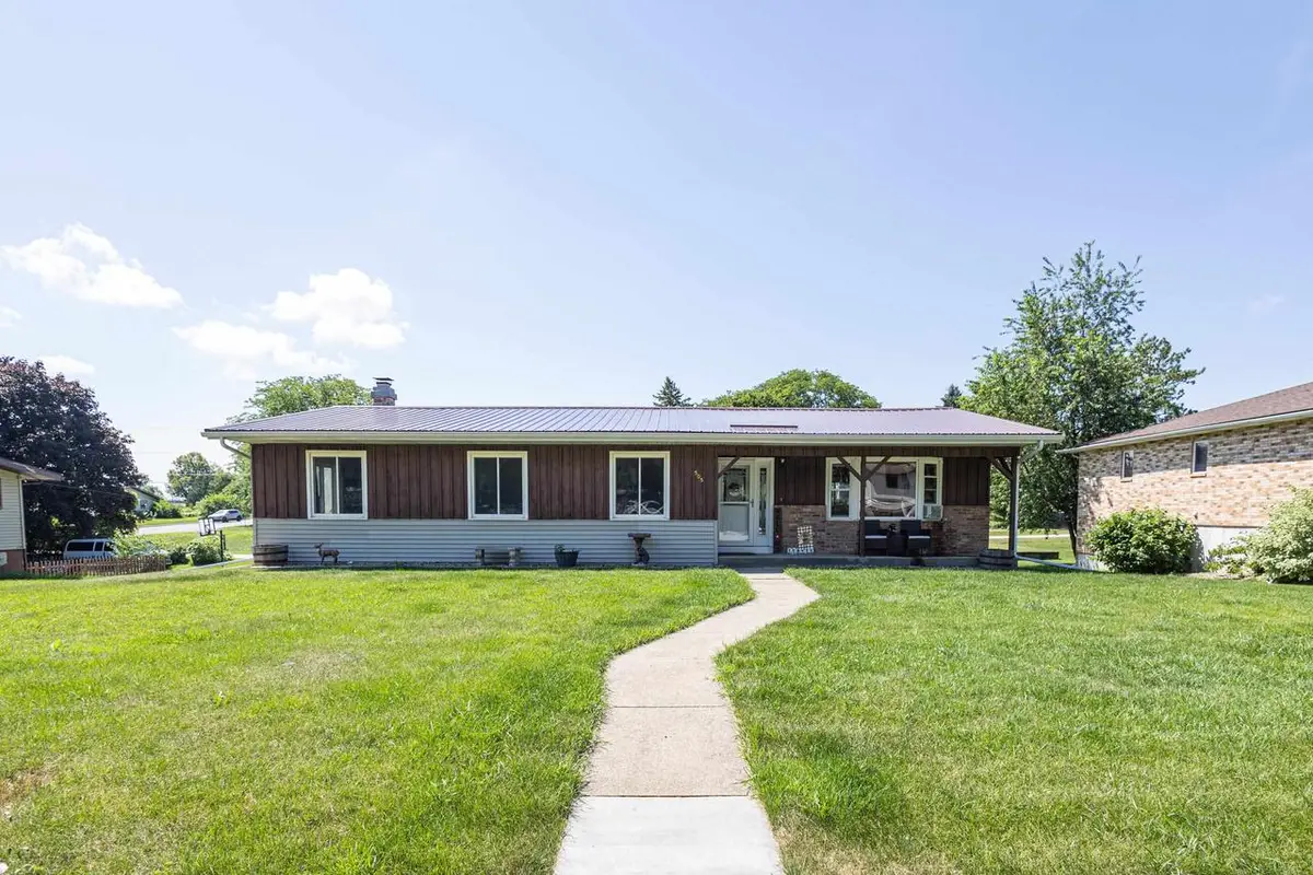 505 W North Street, Dodgeville, WI 53533 - #1