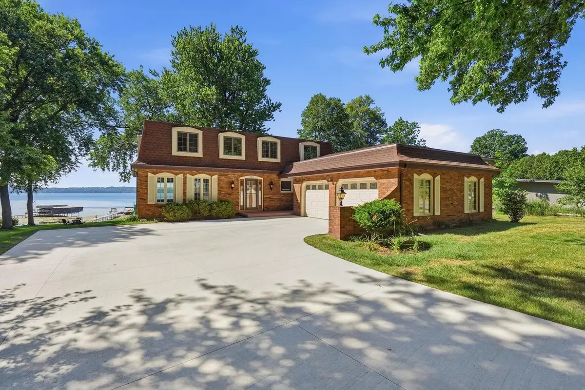 3017 Dianne Drive, Middleton, WI 53562 - #1