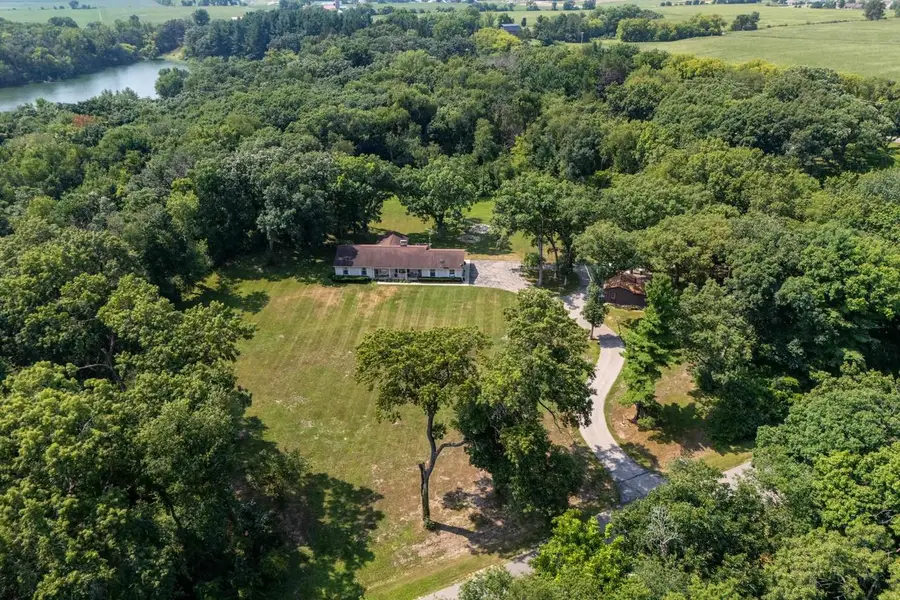 5704 E Oak Trail, Milton, WI 53563 - #2