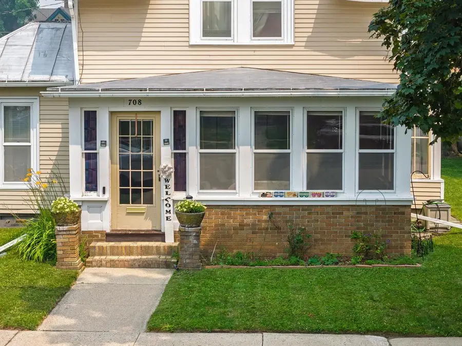 708 Oak Street, Baraboo, WI 53913 - #2