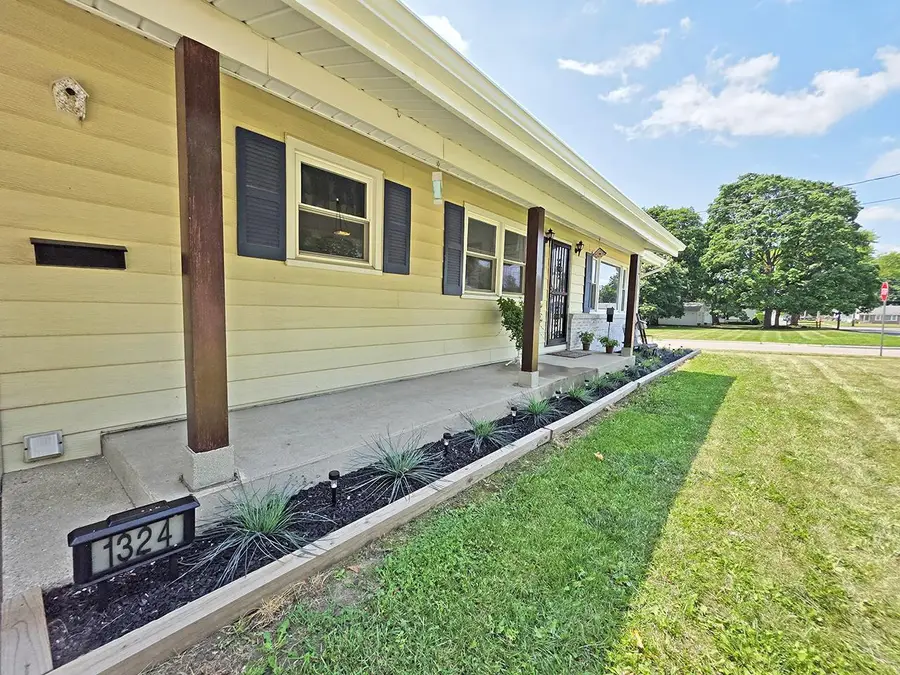 1324 House Street, Beloit, WI 53511 - #2