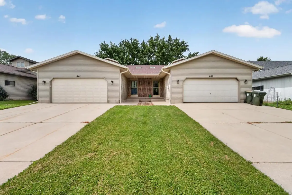 644 Granite Way, Sun Prairie, WI 53590 - #1