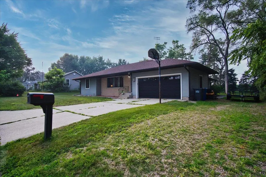 214 Breezy Point Drive, Pardeeville, WI 53954 - #3