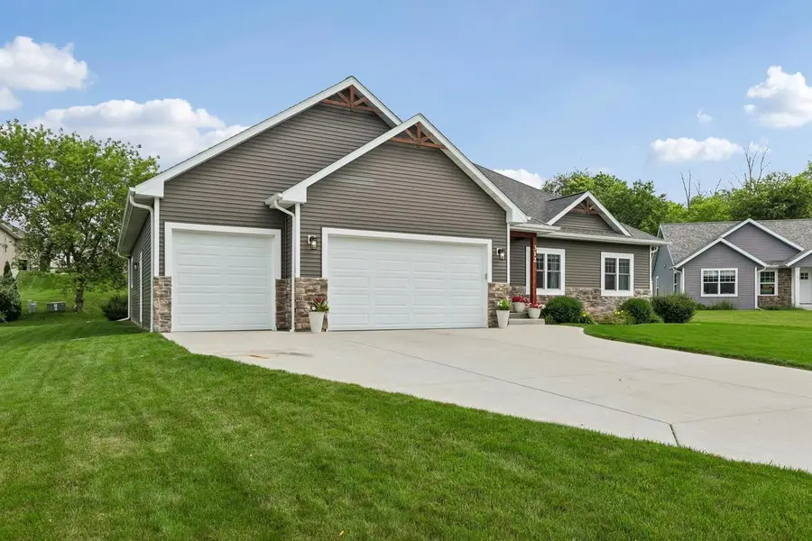 312 Coventry Circle, Johnson Creek, WI 53038 - #3