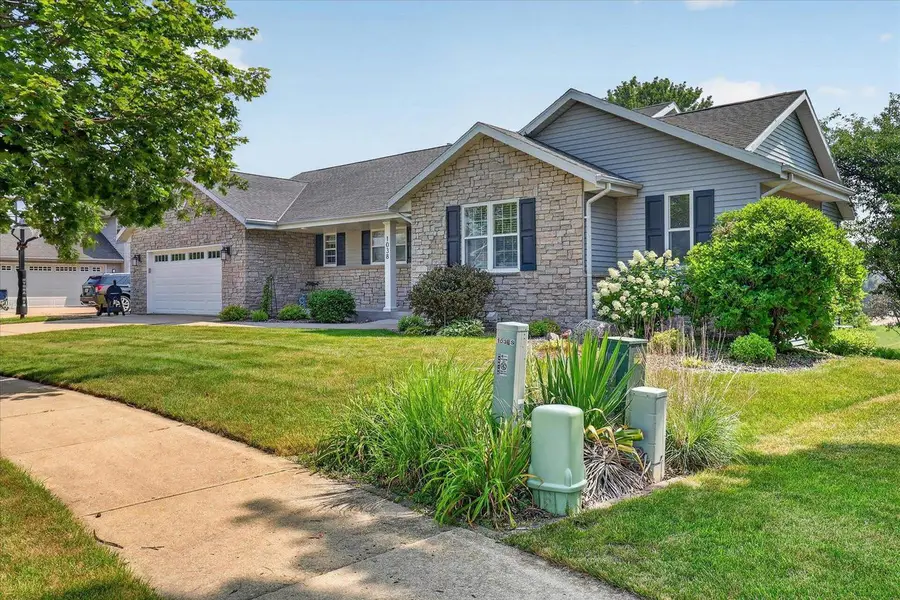 1038 Summerhill Drive, Janesville, WI 53546 - #2
