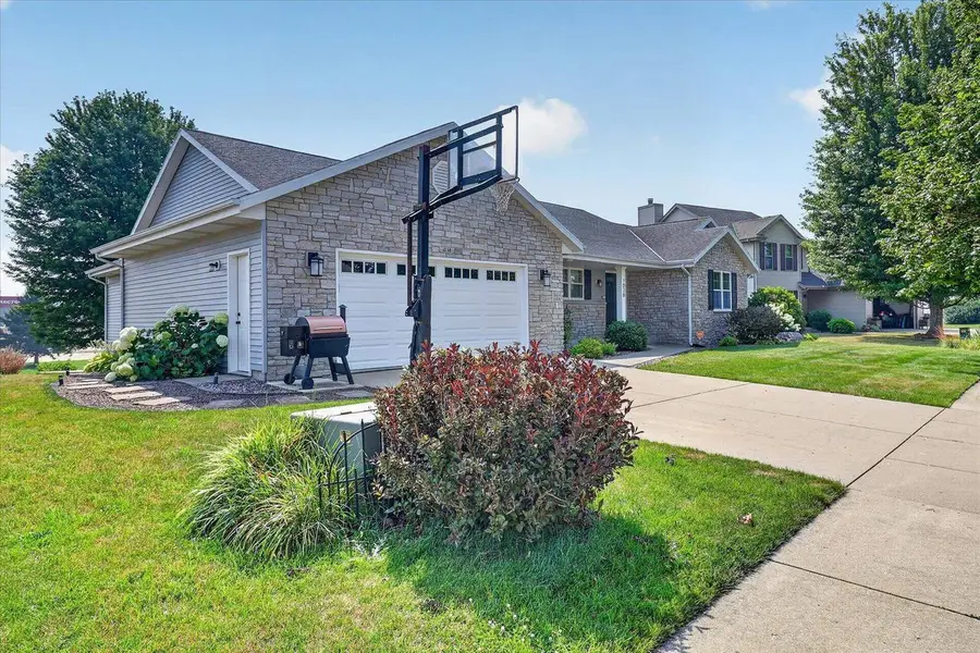 1038 Summerhill Drive, Janesville, WI 53546 - #3