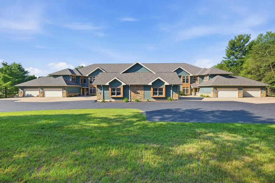 40 Illinois Avenue #8, Wisconsin Dells, WI 53965 - #3