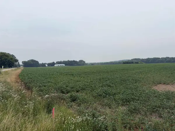 2293 W Ridge Road, Cottage Grove, WI 53527