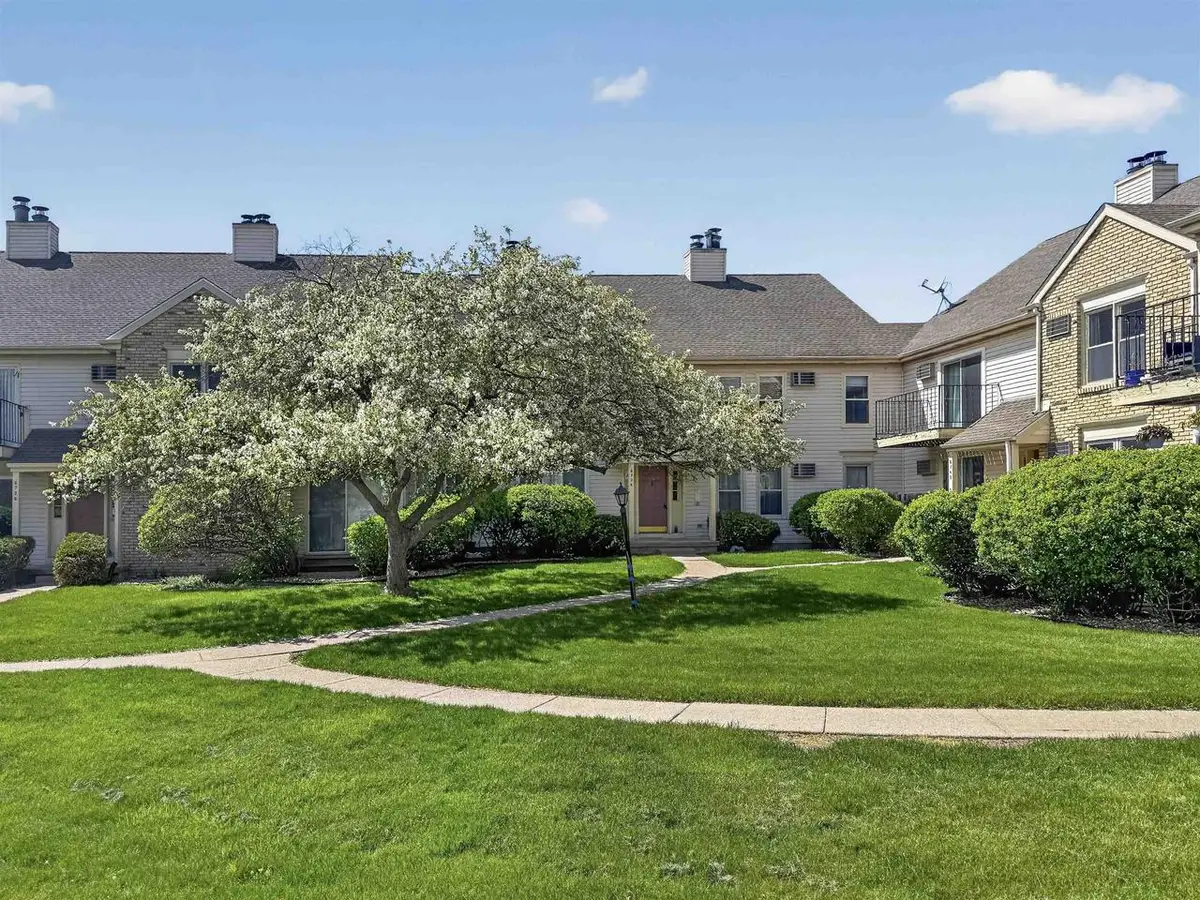 6734 Park Ridge Drive #B, Madison, WI 53719 - #1