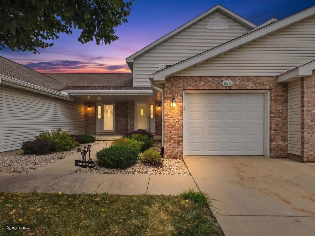 626 Village Lane, Sun Prairie, WI 53590 - #1