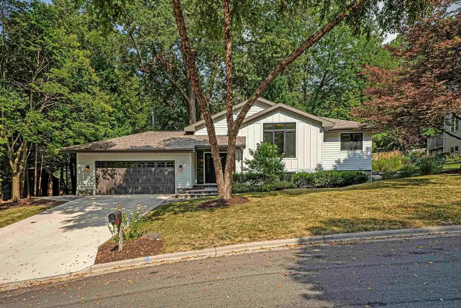 5405 GREENLEAF Drive, Madison, WI 53713 - #3