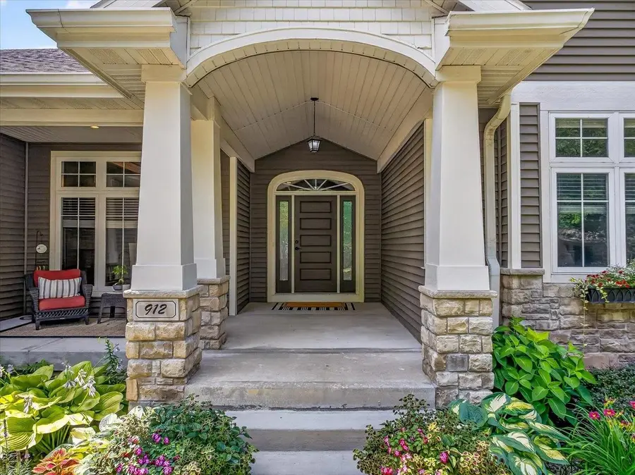 912 PEBBLEBROOK Drive, Waunakee, WI 53597 - #2
