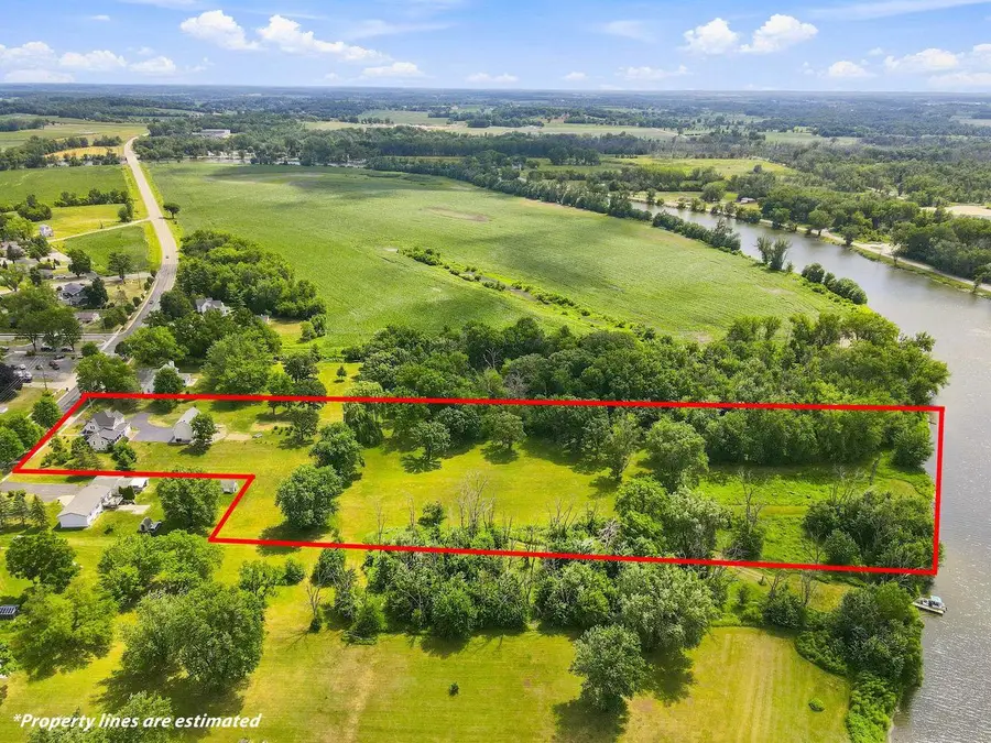 704 E SHERMAN Avenue, Fort Atkinson, WI 53538 - #2