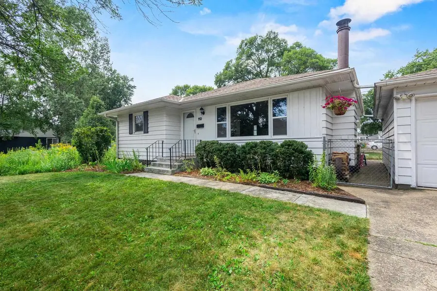 110 Buckingham Lane, Madison, WI 53714 - #2