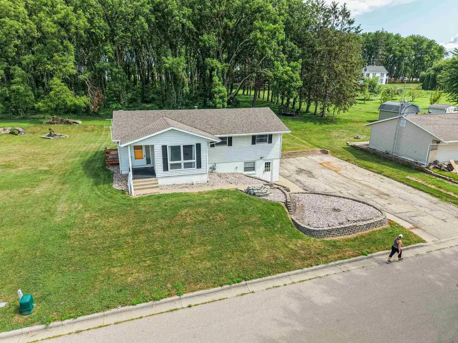1410 23rd Street, Hazel Green, WI 53811 - #2