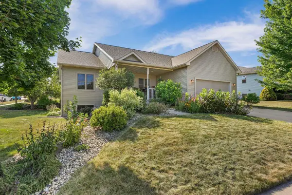 391 N Heatherstone Drive, Sun Prairie, WI 53590