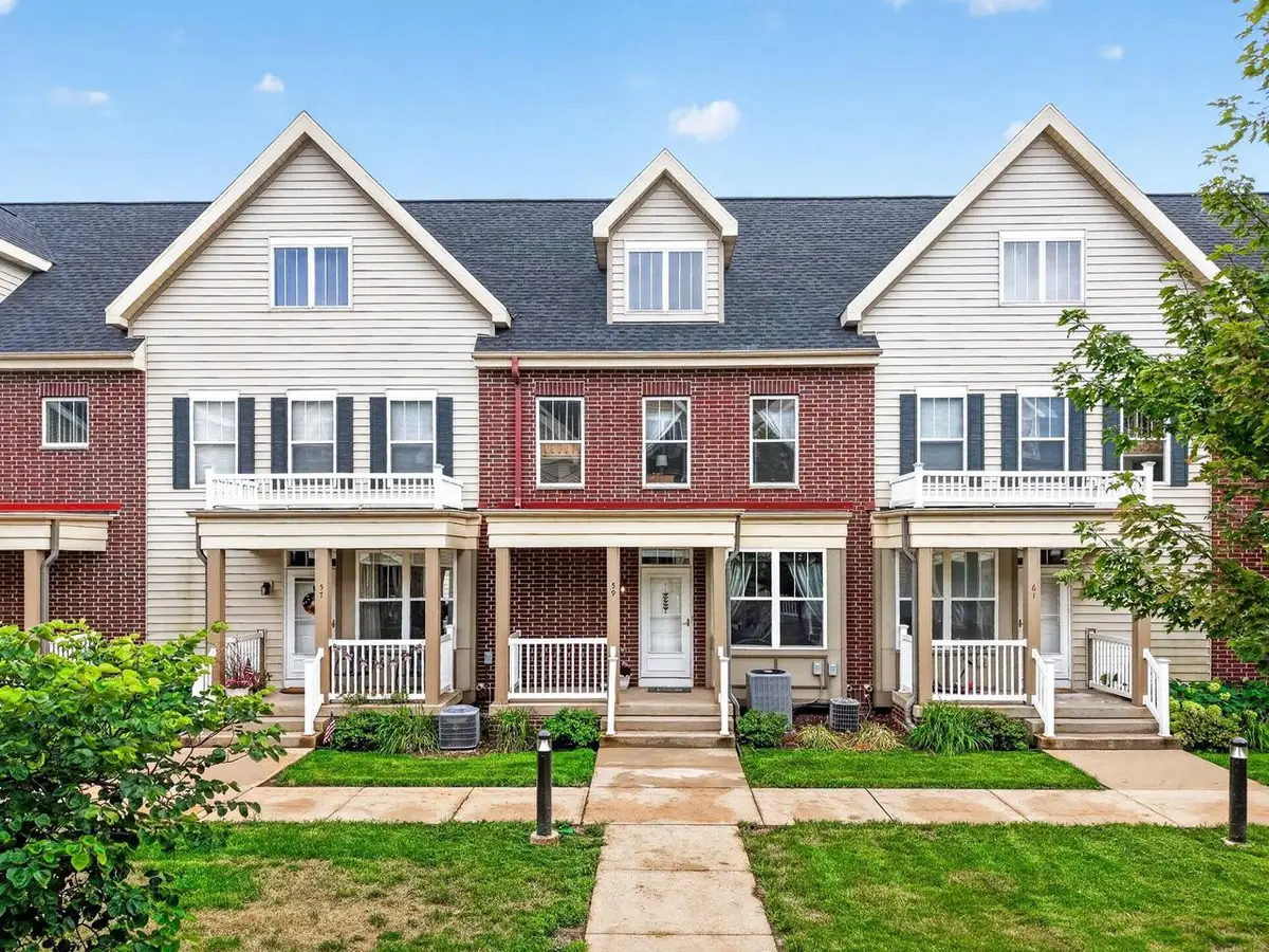 59 S Gardens Way, Fitchburg, WI 53711 - #1