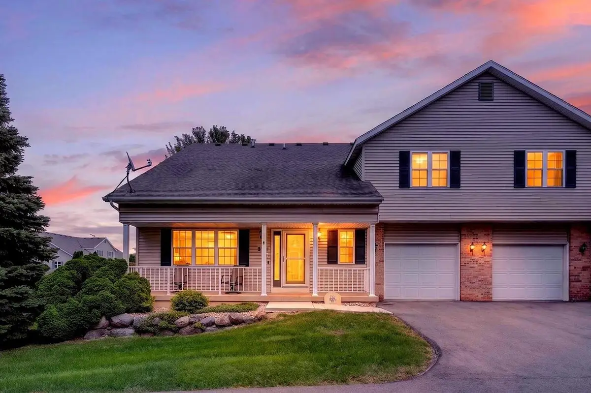 869 Chandler Lane, Sun Prairie, WI 53590 - #1