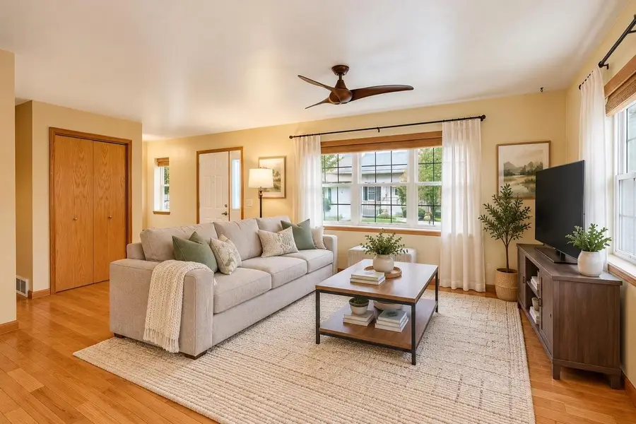 869 Chandler Lane, Sun Prairie, WI 53590 - #3