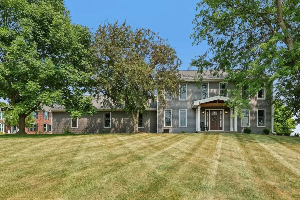 5220 Scenic Ridge Trail, Middleton, WI 53562 - #1