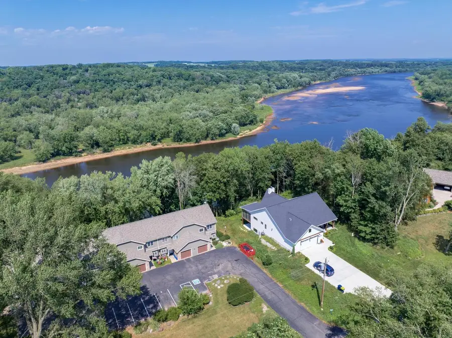 1066 Hillside Drive #6, Wisconsin Dells, WI 53965 - #3