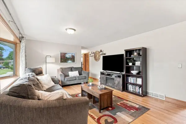 350 E Kohler Street, Sun Prairie, WI 53590