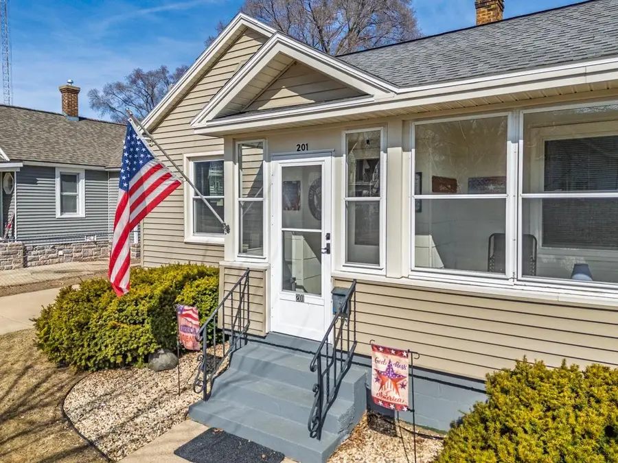 201 W Burns Street, Portage, WI 53901 - #2