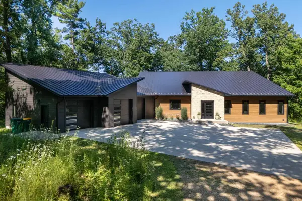 N2816 Wilson Road, Poynette, WI 53955