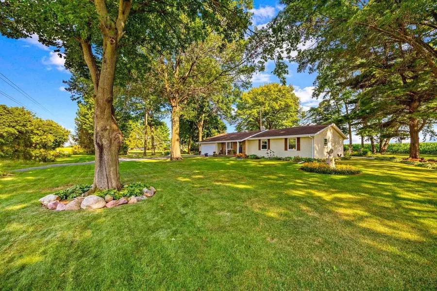 6241 W County Rd. A, Janesville, WI 53548 - #2