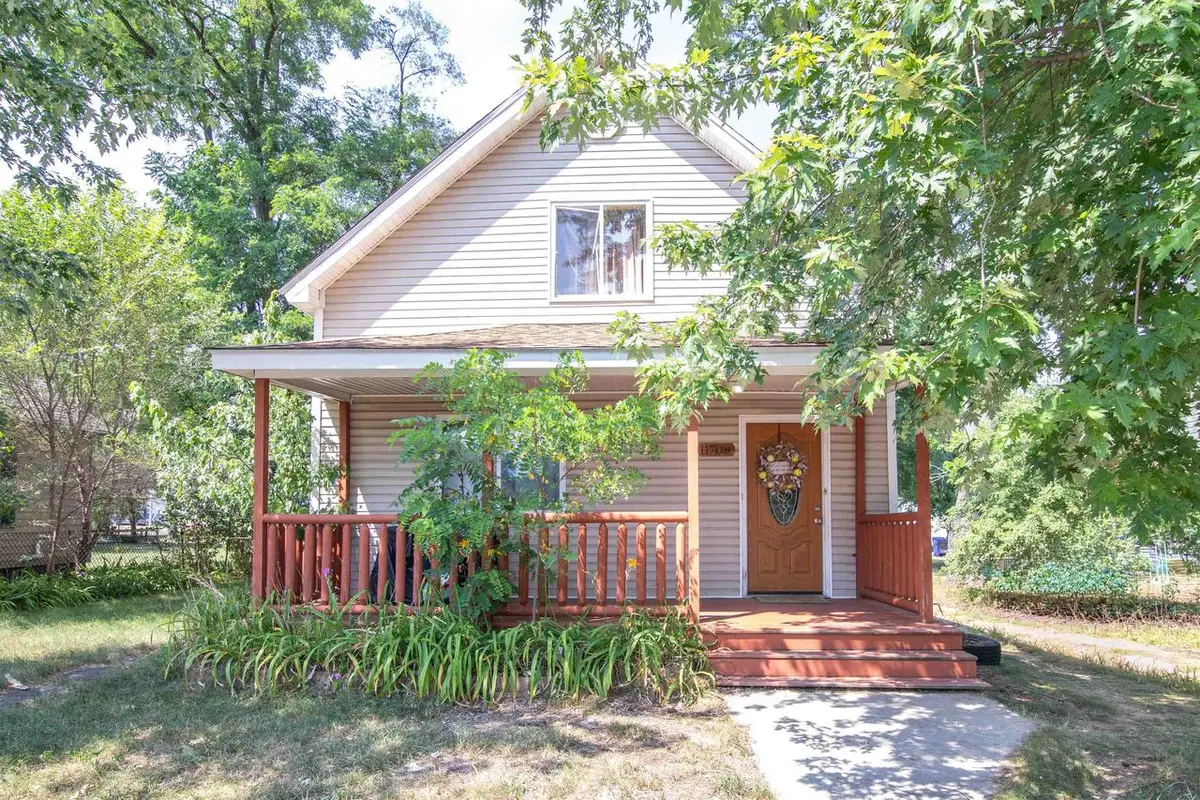 117 n. Oak Street, Adams, WI 53910 - #1