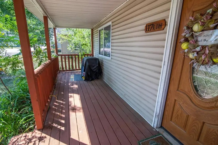 117 n. Oak Street, Adams, WI 53910 - #2
