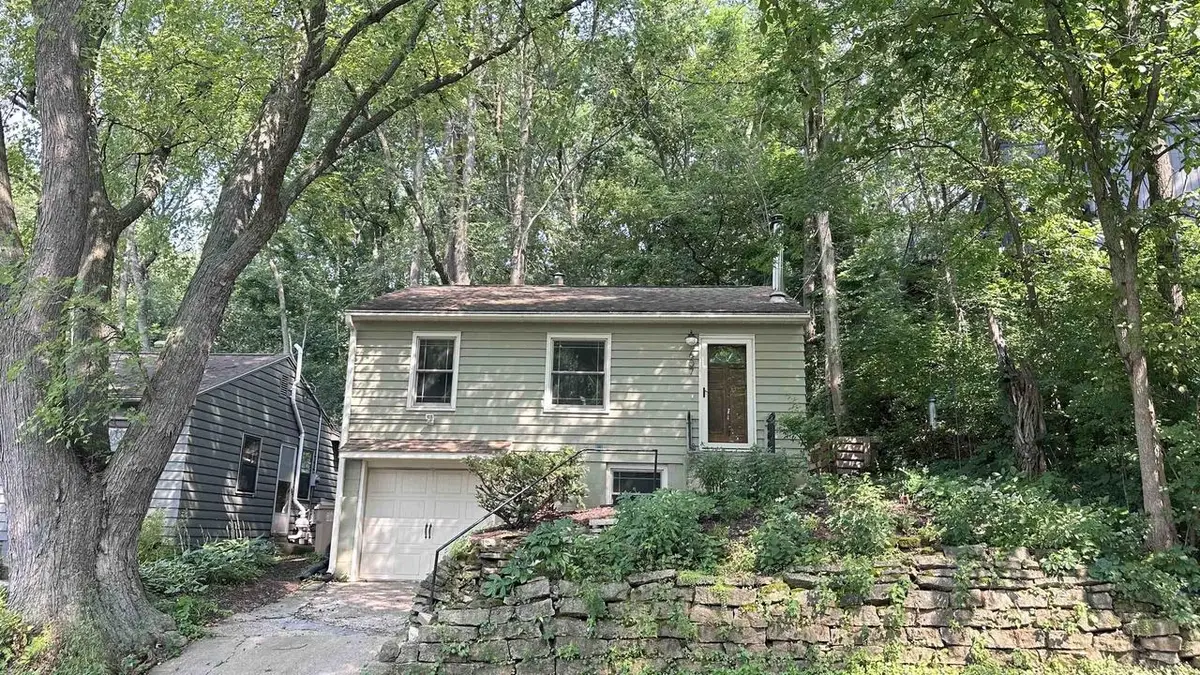 607 Eugenia Avenue, Madison, WI 53705 - #1