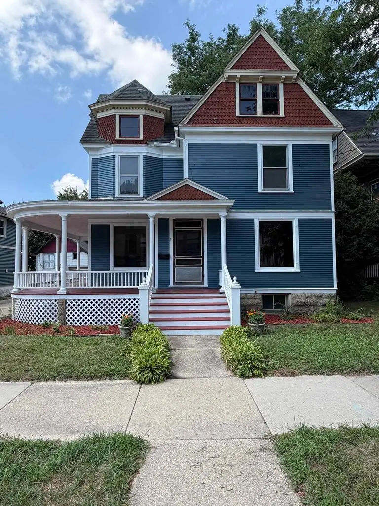 21 N Atwood Avenue, Janesville, WI 53548 - #3