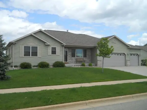 371 Skyview Drive, Waunakee, WI 53597