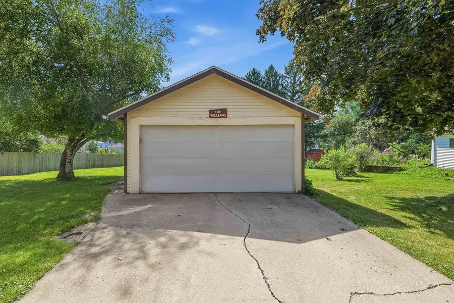 406 York Street, Beaver Dam, WI 53916 - #2