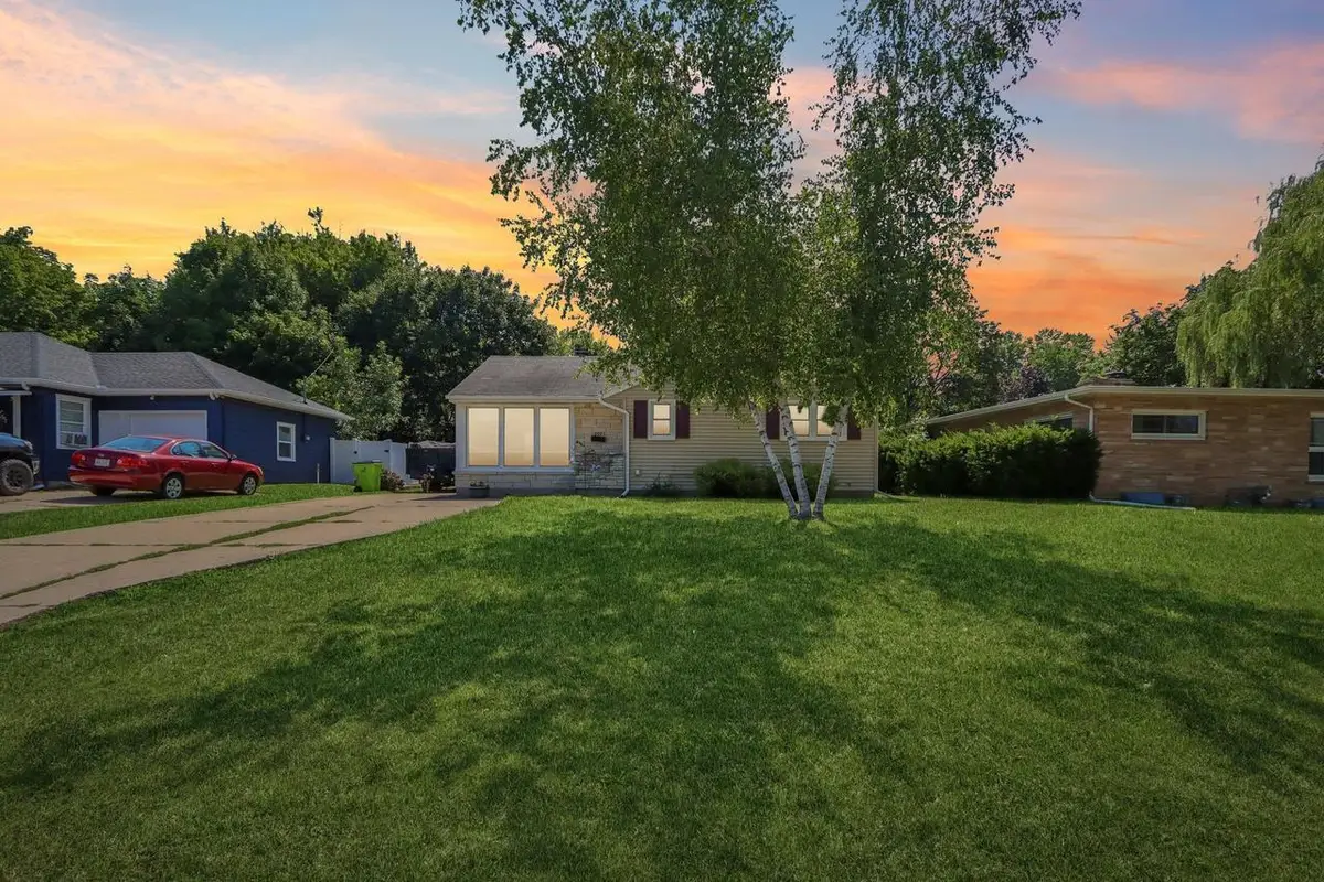 809 N Main Street, Edgerton, WI 53534 - #1