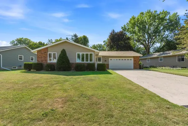 205 Starkweather Drive, Beaver Dam, WI 53916