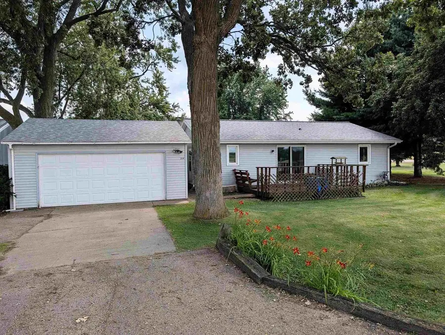 304 E Winnebago Street, Friesland, WI 53595 - #2