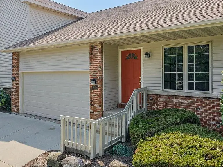 5009 Sycamore Avenue, Madison, WI 53704 - #1