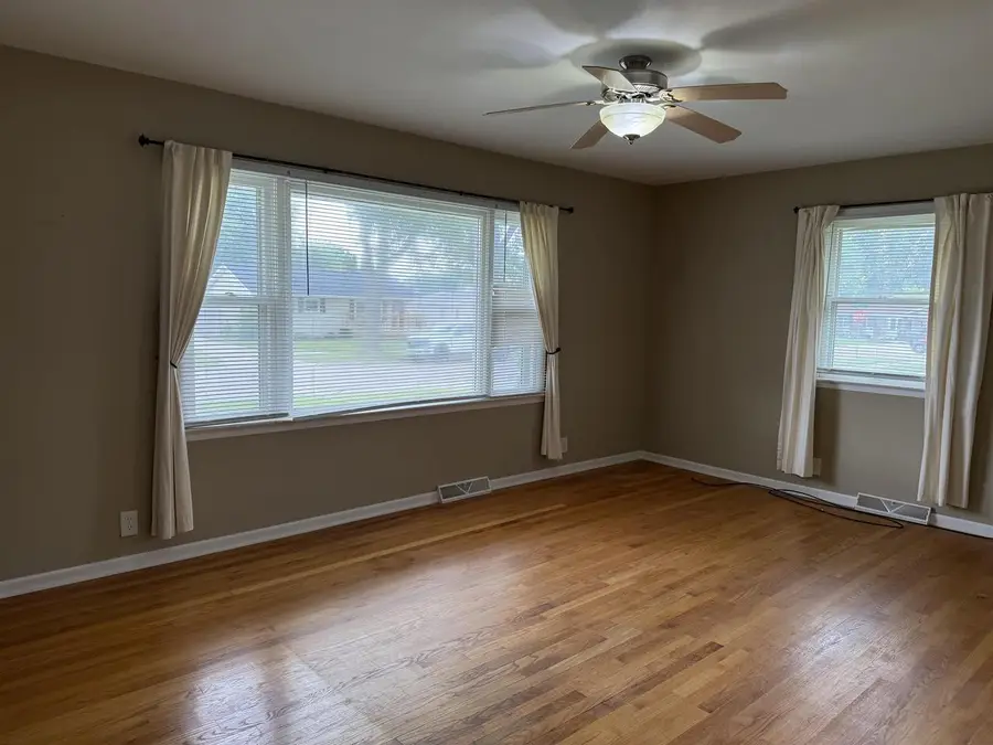 1117 N Grant Avenue, Janesville, WI 53548 - #3