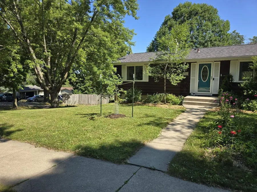 902 Moorland Road, Madison, WI 53713 - #3