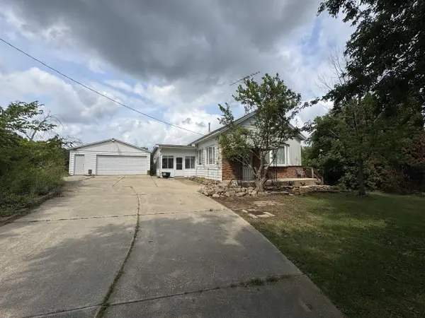 W6324 Iliff Road, Monroe, WI 53566